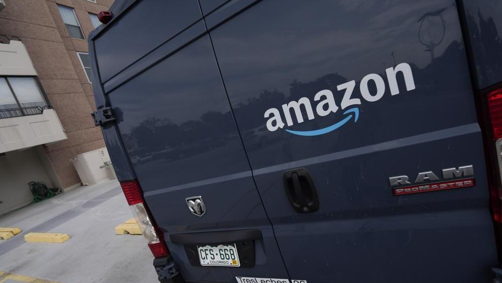 Don't Waste Your Money | Amazon tightens Prime sharing rules just before the holiday season
